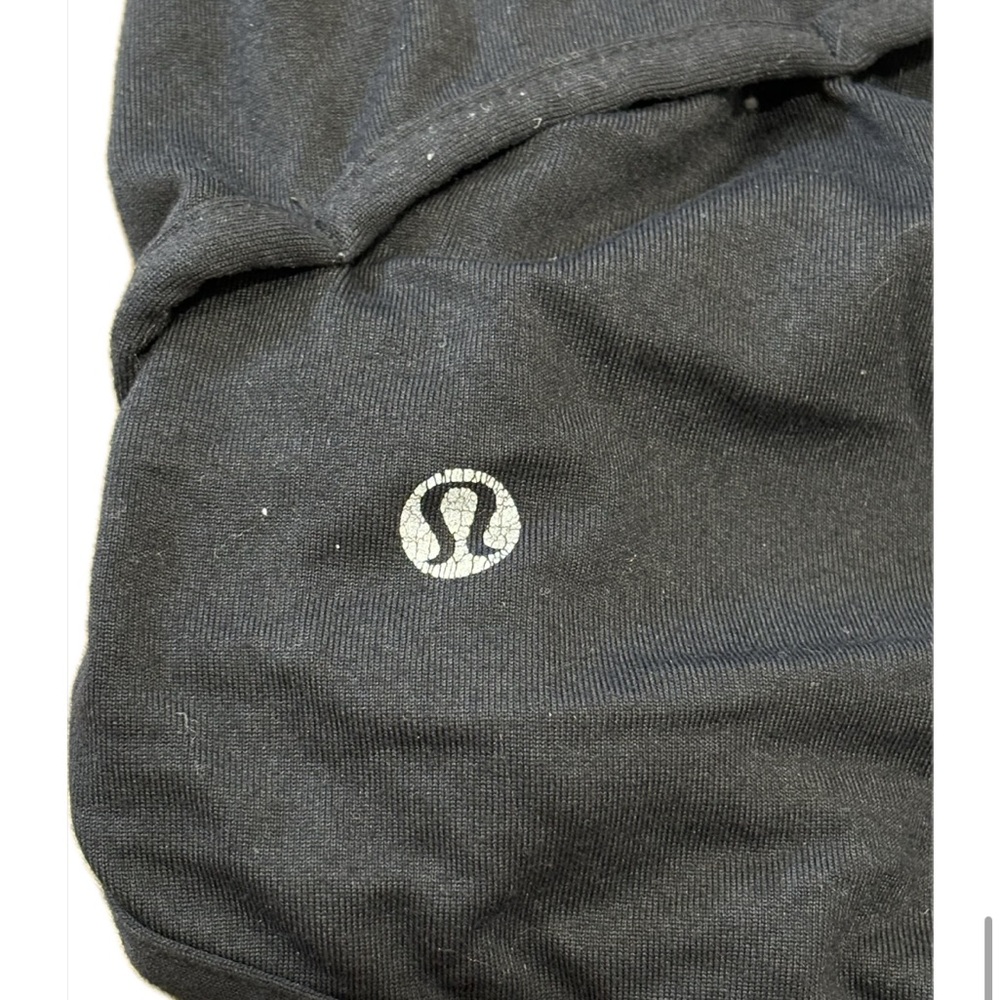 LULULEMON SHORT - Picture 2 of 3